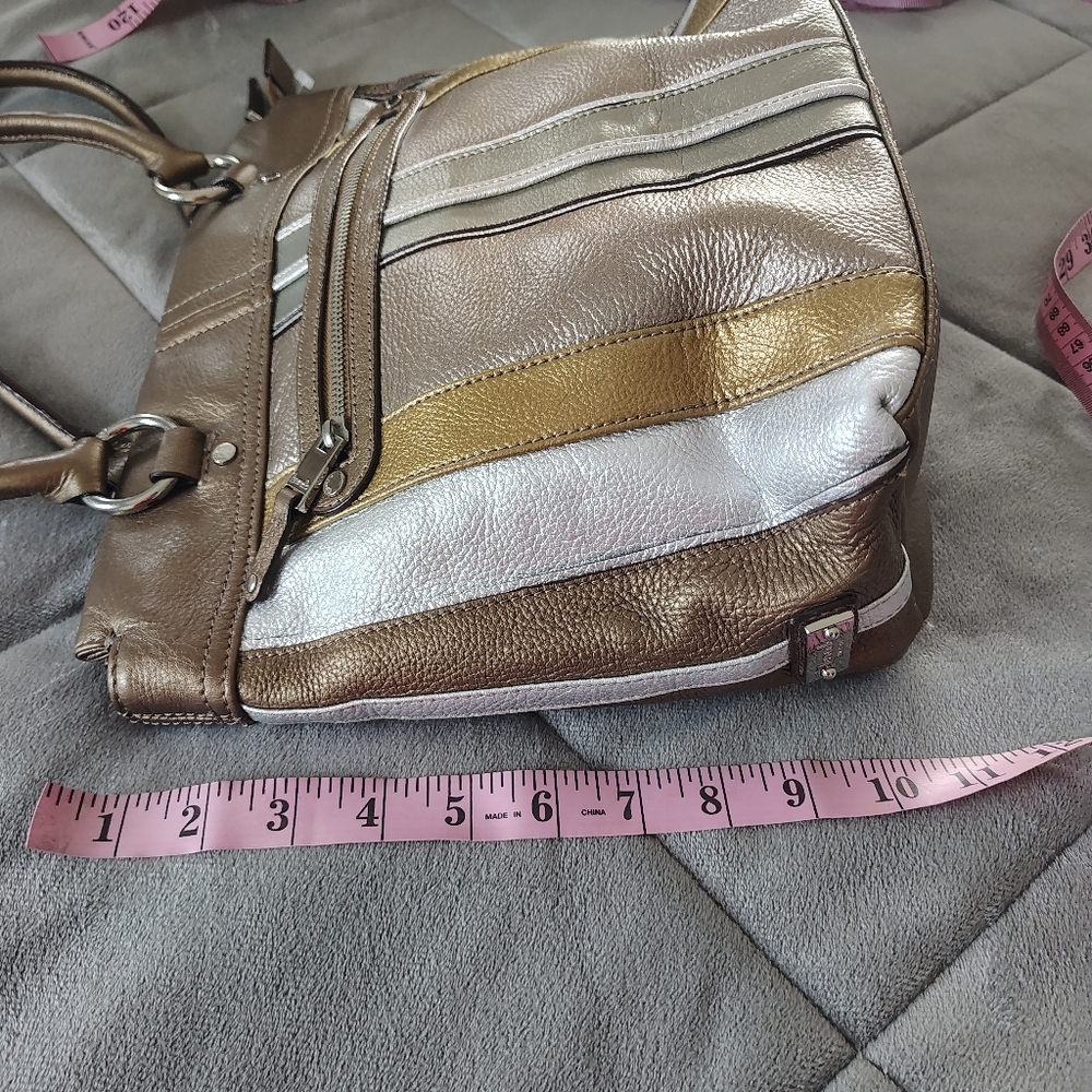Tignanello Super Stripes Pebble Leather Metallic Shoulder Bag Tote - Picture 12 of 13
